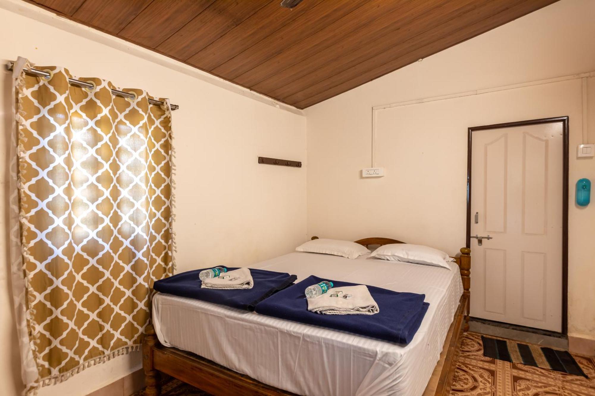 Sunset Cafe Beach Stay Gokarna  Esterno foto